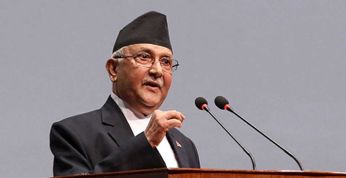 आफ्नै पार्टीका नेतालाई मन्त्री बनाइदिन ओलीले प्रधानमन्त्री देउवासँग दुइ हात जोडे ।