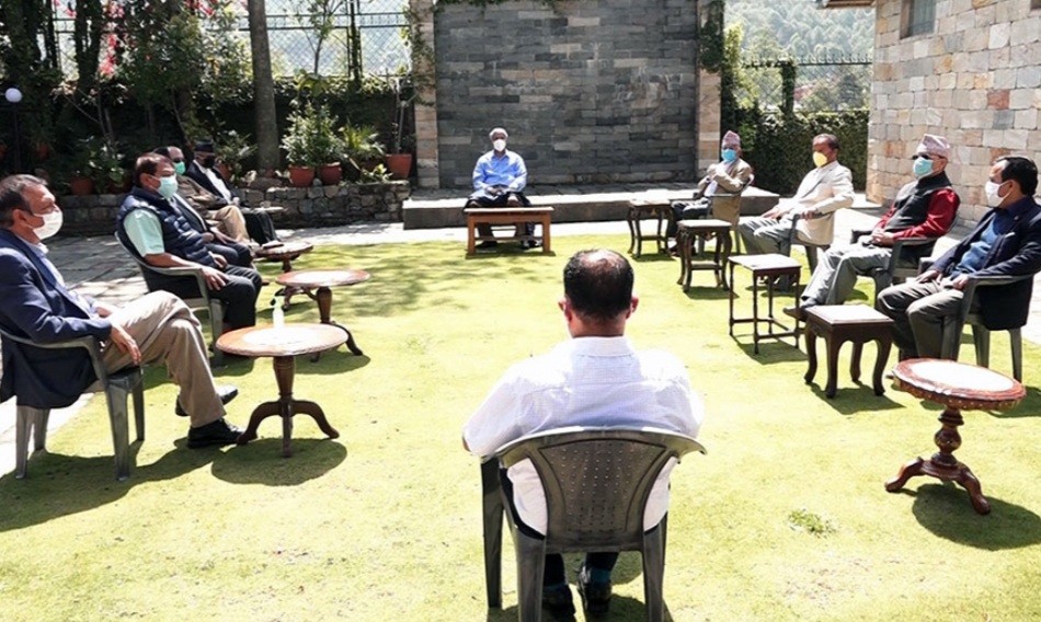 २२ जना नेपाली कांग्रेसका आमन्त्रित केन्द्रीय सदस्यद्वारा सामुहिक राजिनामा दिए