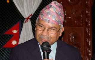 अध्यक्ष ओलीको अत्याचार सहन नसकिने वरिष्ठ नेता नेपालको भनाइ ।