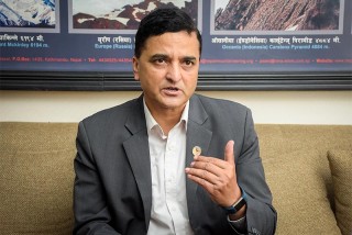 दल विभाजन सम्बन्धी अध्यादेश ल्याएपछि  एमालेका सचिव  योगेश भट्टराईको आपत्ति