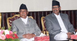 एमाले अध्यक्ष ओलीले सभामुख सापकोटा विरुद्ध अदालतमा रिट निवेदन पेस