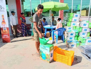आर्थिक पुर्नलाभ परियोजना   अन्तर्गत २ सय ४० जनालाई कृषि उत्पादन सामाग्री वितरण