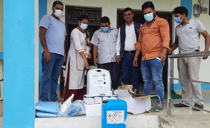 वडा नं १ र २ मा स्वास्थ्य सामाग्री हस्तान्तरण