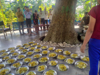स्मृति दिवसका अवसरमा बेसहाराहरुलाई भोजन सेवा