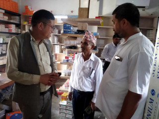 सांसद रावलले गरे लम्कीचुहा अस्पतालको अनुगमन