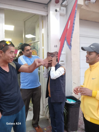 युरोपको माल्टामा तिहारको चहलपहल : खुसी साँटासाँट गर्दै नेपालीहरु