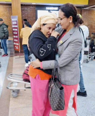 ६ जना गुमाएकी लालमतिको कुवेतबाट सावित्रीले सकुशल घर पुगाउन गरिन पहल