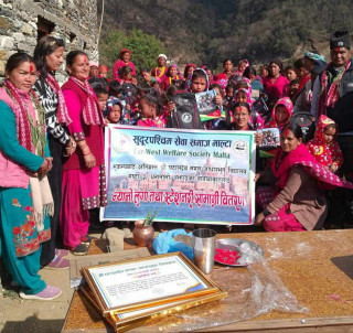 बझाङका भूकम्प पीडित बालबालिकालाई सुदूरपश्चिम सेवा समाज माल्टाले गर्‍यो शैक्षिक सामाग्री वितरण