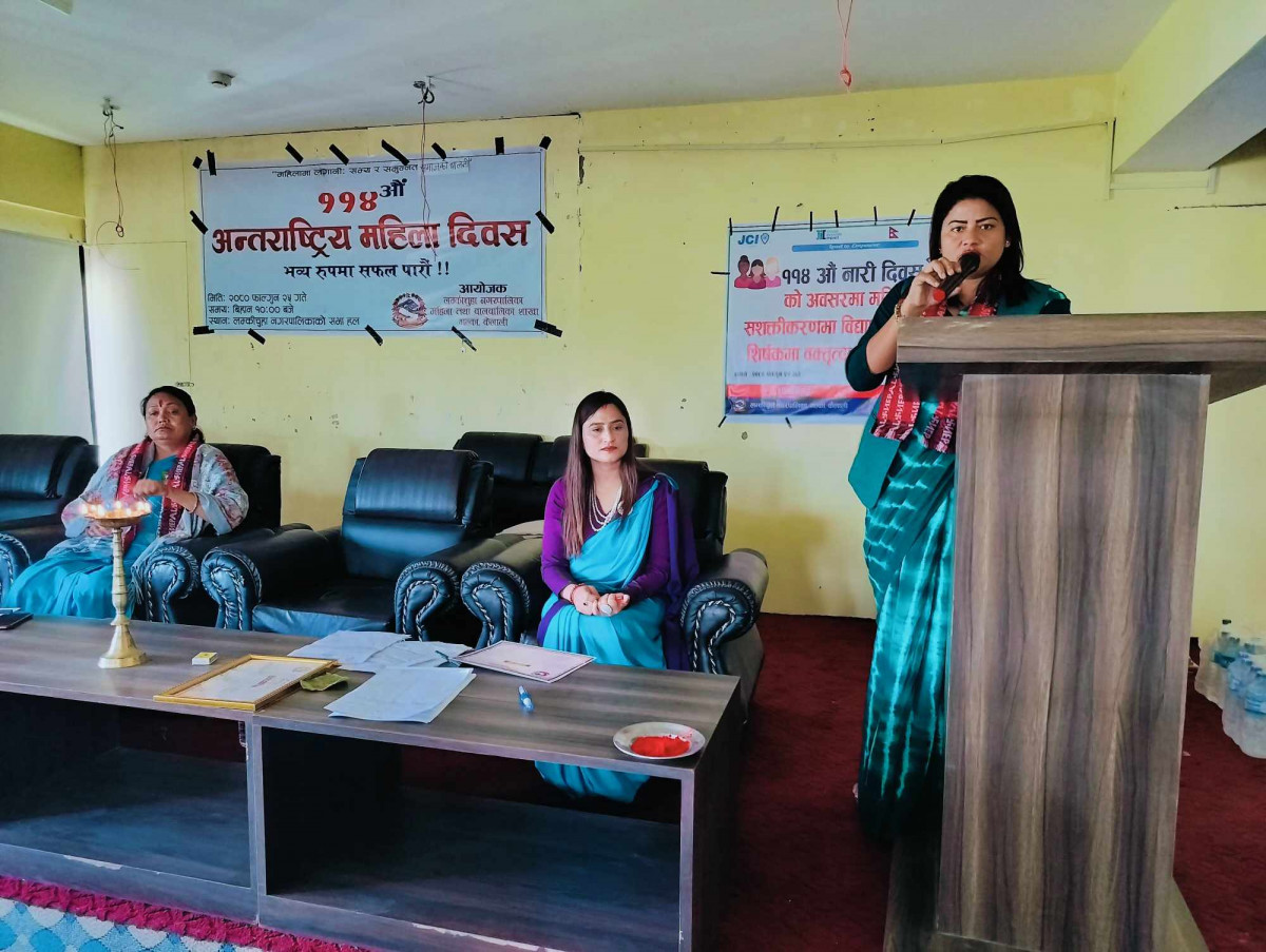 लम्कीचुहा नगरपालिकाको आयोजनामा महिला दिवसका अवसरमा वक्तृत्वकला  प्रतियोगिता सम्पन्न