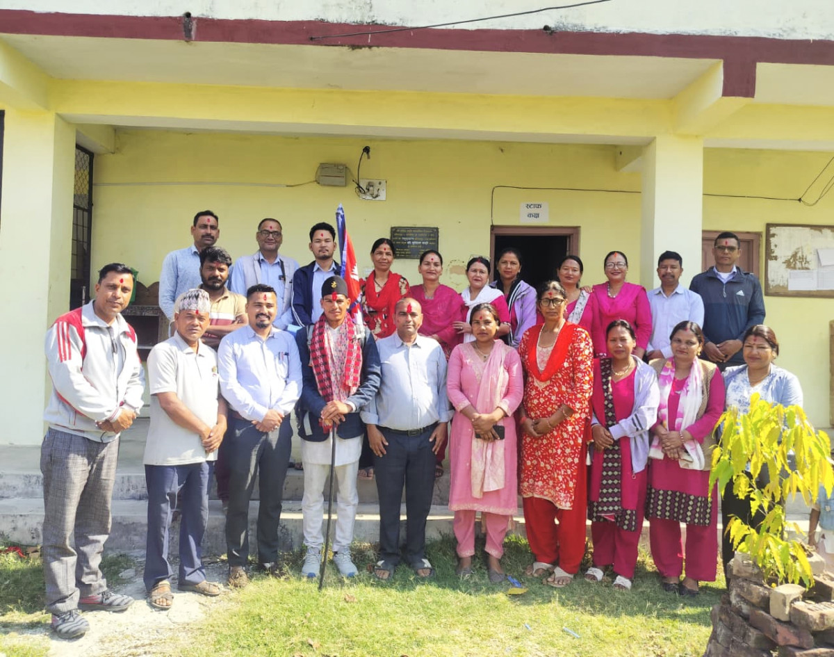 शहिद स्मृति मावि लम्कीद्वारा राष्ट्रिय पदयात्री मदन केसीलाई स्वागत